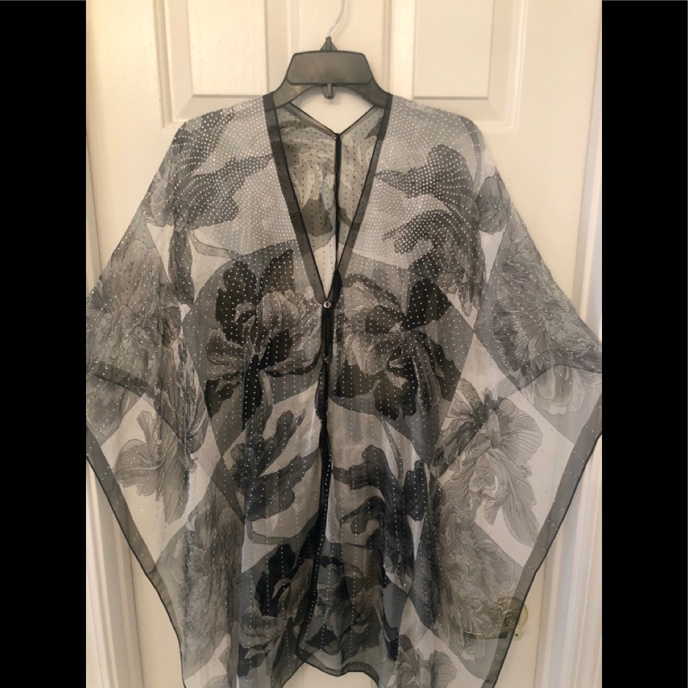 Floral Rhinestone Bling Poncho - Picture 3 of 3